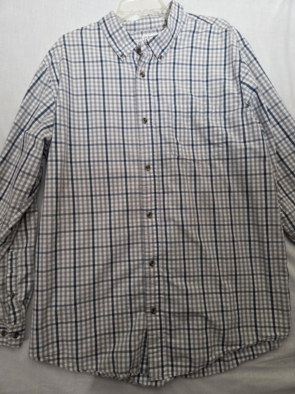 Magellan Outdoors White and Navy Plaid Button-Down Shirt